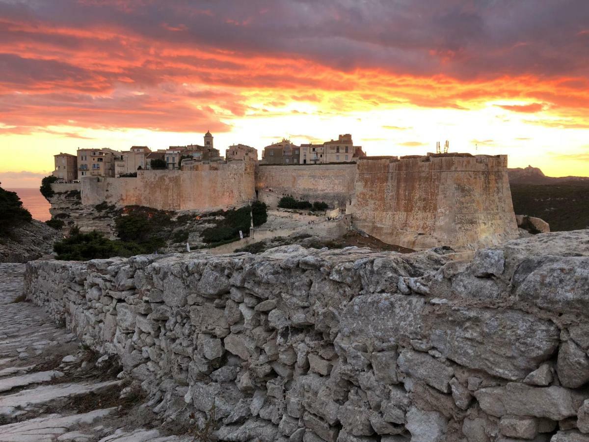 Faro Di Capo Testa Bonifacio  Exteriör bild